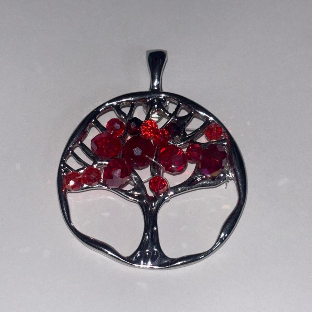 Roman Women's Red and Silver Jewellery